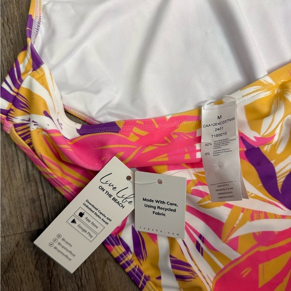 Cupshe • Recycled Sunlit Forest Low Back One Piece - Picture 4 of 12